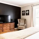 Holiday home Famous Music Row Presidential With Guitar Pool Nashville