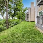 Condo With Pool And Free Parking Walk Downtown & Germantown