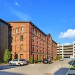 Regal Retreat In Nashville Pool Gym Free Parking