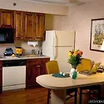 Homewood Airport 3*