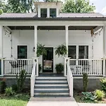 Modern Boho Family House Near Shops In East Nashville