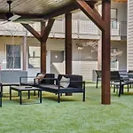 Two Cozysuites Classy Music Row Condos Nashville