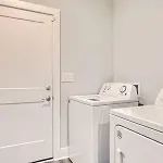 New Build 5 Min To Broadway Sleeps 10 * Nashville