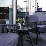 Stylish 4 Bed, Skyline Views From Rooftop, Garage , Gourmet Kitchen, Cozy Living Space, Dedicated Parking, Near Distilleries, Marathon Village & Nightlife, Chic Skyline Views, Great For Groups, 24 Hour Hospitality * Nashville
