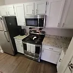 Cozy 2/1 Oasis With Fireplace In Nashville Tn