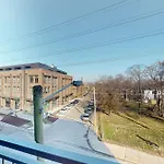 Stay Awhile In Music City #302