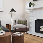 Platinum On Music Row Renovated And Near Downtown Apartment