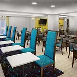 Hampton Inn & Suites Nashville / Airport