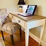 Fairgrounds Playground - Weho - 1Bd 1Ba