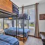 New Luxe 4br 12 Beds - Roofdeck Views - Chefs Kitchen Nashville