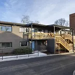 Condo By Vanderbilt And Belmont, 3 Miles To Downtown & Free Parking