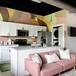 New Studio Sleeps 4 - 7 Mins To Dt