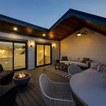 Luxe-Elevate-Modern Luxury-Stunning City Views