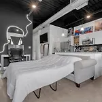 New Studio Sleeps 4 - 7 Mins To Dwtn