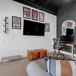 New Studio Sleeps 4 - 7 Mins To Dwtn