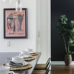 Holiday home Relax Into Urban Chic At A Textured East