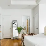 Grand Loft On Thee Broadway Strip
