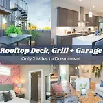 2 Miles To Broadway W Rooftop Deck Grill & Garage Holiday home