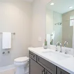 2 Miles To Broadway W Rooftop Deck Grill & Garage Holiday home *