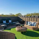 2 Miles To Broadway W Rooftop Deck Grill & Garage * Nashville