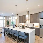 2 Miles To Broadway W Rooftop Deck Grill & Garage Holiday home *
