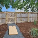 Songbird Bungalow - Cozy & Centrally Located