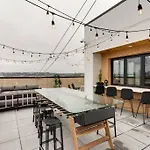 Luxury Balcony Retreat • Near Broadway Apartment