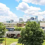 Rooftop, Walk To Restaurants, Printers Alley, Downtown