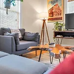Prime East Nash Location - 5 Mins To Broadway