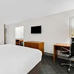 Comfort & Near Tanger Outlets I-24 Antioch Hotel