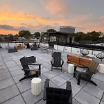 Apartment East Cozy Retreat *