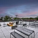 East Cozy Retreat Apartment *