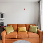 East Cozy Retreat Apartment *