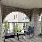 Cozy & Fun Apartment By Broadway, Room For 8!