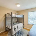 New Oasis 2 Miles From Music Row Nurse City