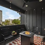 Holiday home Walk To 12 South And Belmont With Garage Firepit And Patio Nashville
