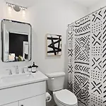 Walk To 12 South And Belmont With Garage Firepit And Patio *