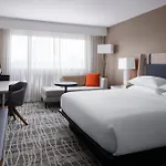 Airport Marriott Hotel 4*