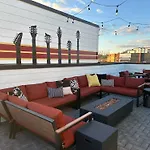 Cool Nashville Townhouse Close To Downtown