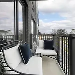 Walk To Nightlife, Vanderbilt, Minutes To Broadway