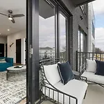 Walk To Nightlife, Vanderbilt, Minutes To Broadway