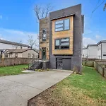 Lux East Nash-Awesome Location- 30 Plus Days