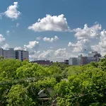 Large Impressive Townhome Private Viewing Terrace