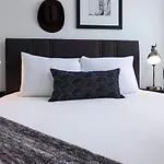 Ten Minutes To Broadway Stunning Townhome