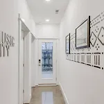 Holiday home Stylish Luxury Private Rooftop Space Hillsboro