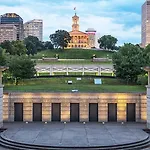 Bluegreen Downtown Nashville