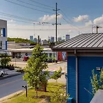 Downtown Luxury Large Townhome Lots Of Beds