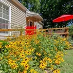 Green Hills Getaway Shopping And Dining District