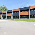 Vibrant Studio Retreat - South Nashville