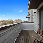 The Ivy 3 Bedroom 2.5 Bath In West End